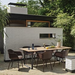 70-70-outdoor-sapele-mahogany-anthracite-black-fiber-outdoor-armchair-brown-red-mere-bowl-light-green-kink-raise-ease-muuto-org_(150) (1).jpg