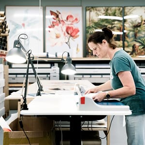 Cutting the poster.jpg01.jpg