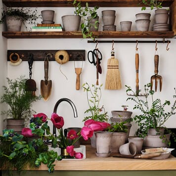 Utepotter og hageredskap