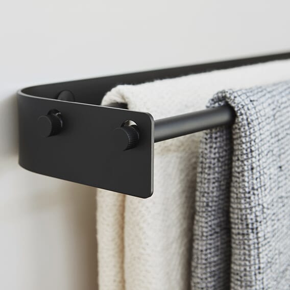 3331-1 F&R_Arc_Towel_Bar_Double_Black_Enviroment_detail.jpg