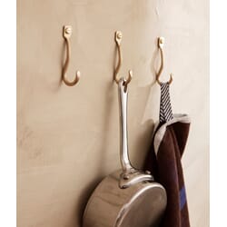 1104263935_Rel fermLIVING-CurvatureHooksSetOf3-Brass-image (1).jpg