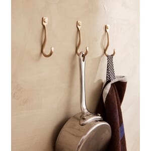 1104263935_Rel fermLIVING-CurvatureHooksSetOf3-Brass-image (1).jpg