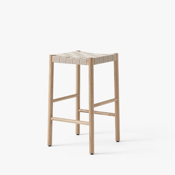 13070092 Betty_TK7_oak_1.jpg