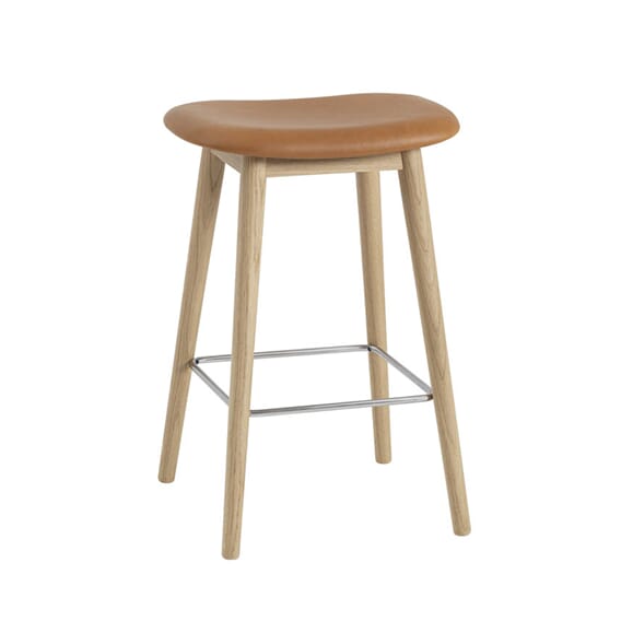 23635 fiber-barstool-65-woodbase-cognac-leather-oak-muuto.jpg