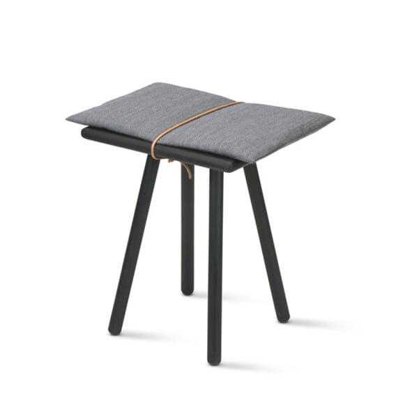 S1930307 S1930307 Georg Stool, Black Oak 03.jpg