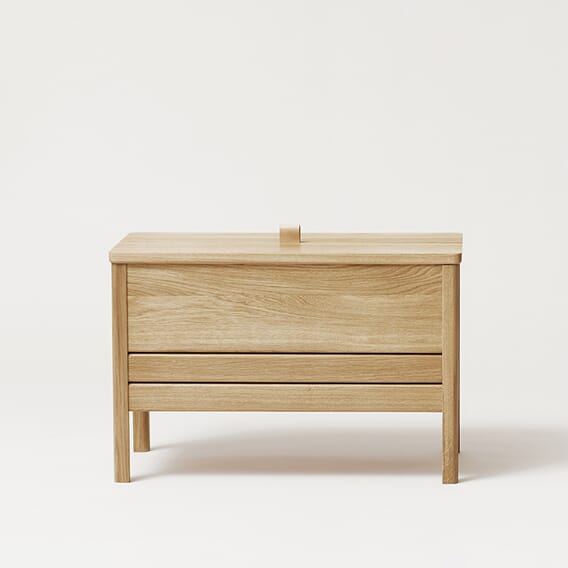 2130 F&R_A-Line-Storage-bench-68_oak_front.jpg