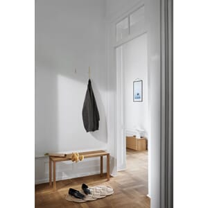 PEGBO_Rel MOEBE_Peg-Collection_IC_Peg-Bench_Oak_Low-Res_01.jpg