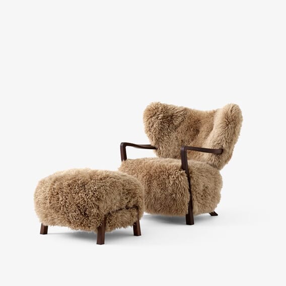 41106205 Wulff_ATD2_in_Walnut_w._Sheepskin_Honey_50mm_I_Pouf_ATD3_in_Walnut_w._Sheepskin_Honey_50mm___1.jpg