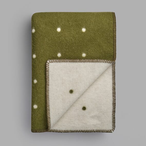 6102-1 PASTILLE_THROW_6102_THUMB.jpg.jpg