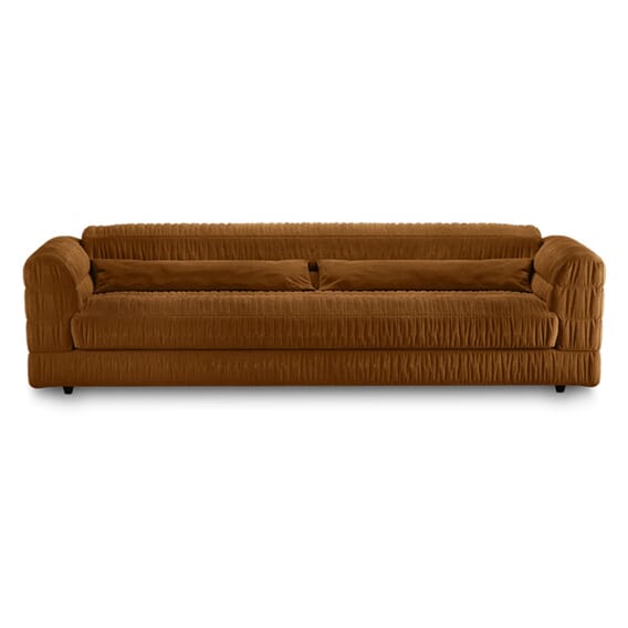 Club couch royal velvet, caramel 1.jpg