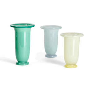 Empire vase medium yellow.png