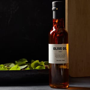 Olive Oil Chilli (105790102).jpg