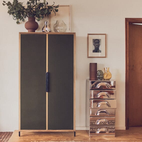 Pioneer canvas cupboard (FCC0002) (4).jpg