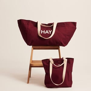 Weekend Bag Large Burgundy.jpg