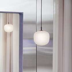 arced-mirror-light-lilac-echo-acca-361-relevo-off-white-rime-black-muuto-org.jpg