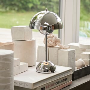 Flowerpot VP9 Oppladbar Lampe Chrome