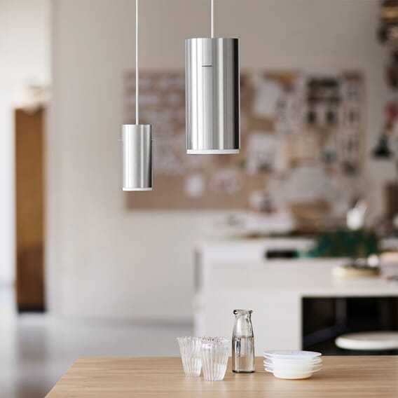 MOEBE_Tube-Pendant_IC_Mix_Aluminium_High-Res_01.jpg