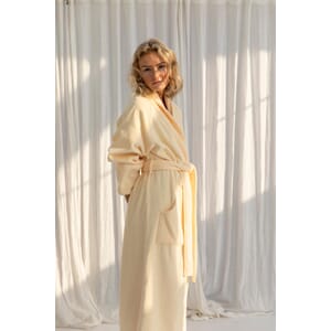 Bongusta, bathrobe, vanilla, march 25, 504.JPG