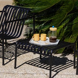 Palissade Lounge Chair Low anthracite_Palissade Ottoman anthracite_French Press Brewer clear_Borosilicate Mug jade yellow (2).jpg