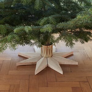 1986045_Stella_Christmas_Tree_Base,_Oak_M.jpg