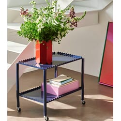 Arcs_Trolley_Low_steel_blue_Arcs_Vase_red.jpg