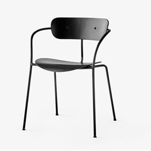 Pavilion Stol AV2 med armlene Svart Eik/Svart