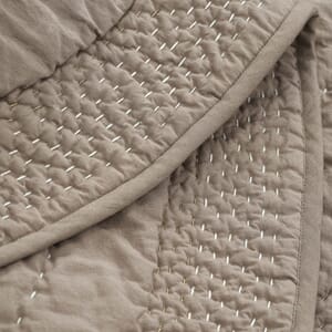 203535010_Rel 203535010_02.jpg