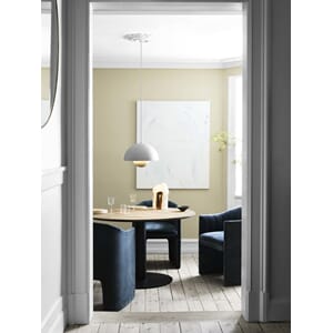 20779101_Rel ATD_Lifestyle_2019_Flowerpot_VP2_In_Between_SK11_Loafer_SC24_light.jpg