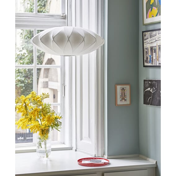 hay114 Bubble Lamp Criss Cross M_Colour Vase transparent_Perforated Tray red_1.jpg